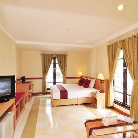 The Ecotel Bangkok Extérieur photo
